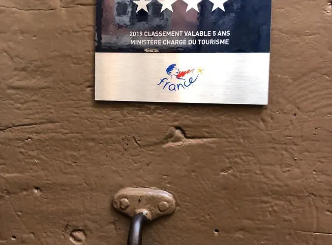 Le Sainte Claire 아파트 *